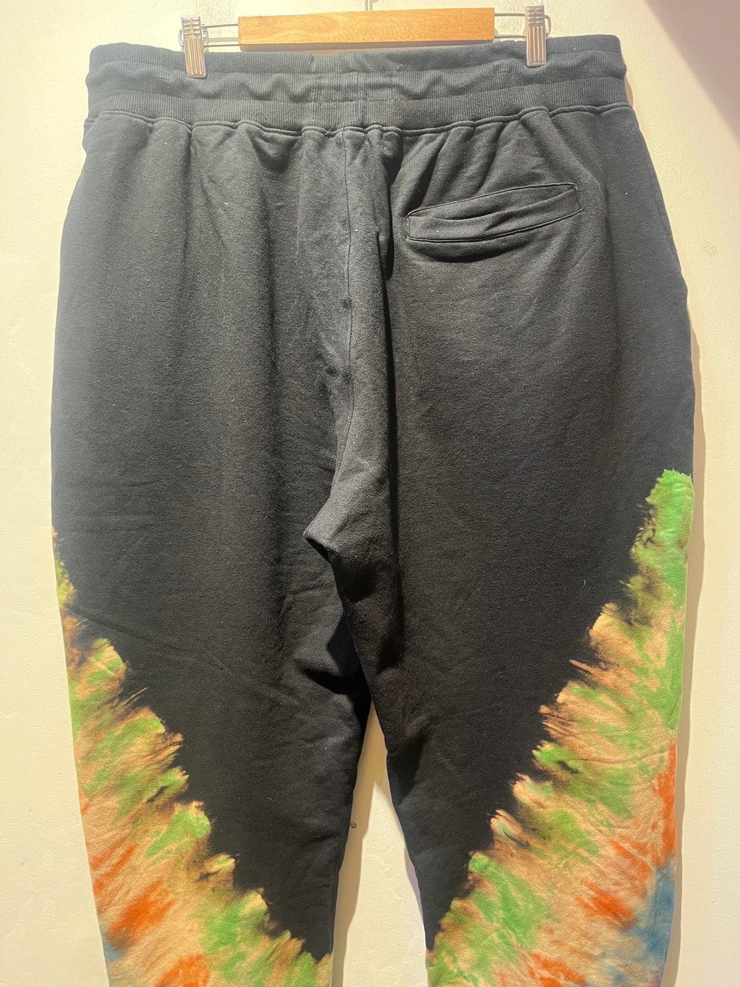 Offbeat Black Printed Pant