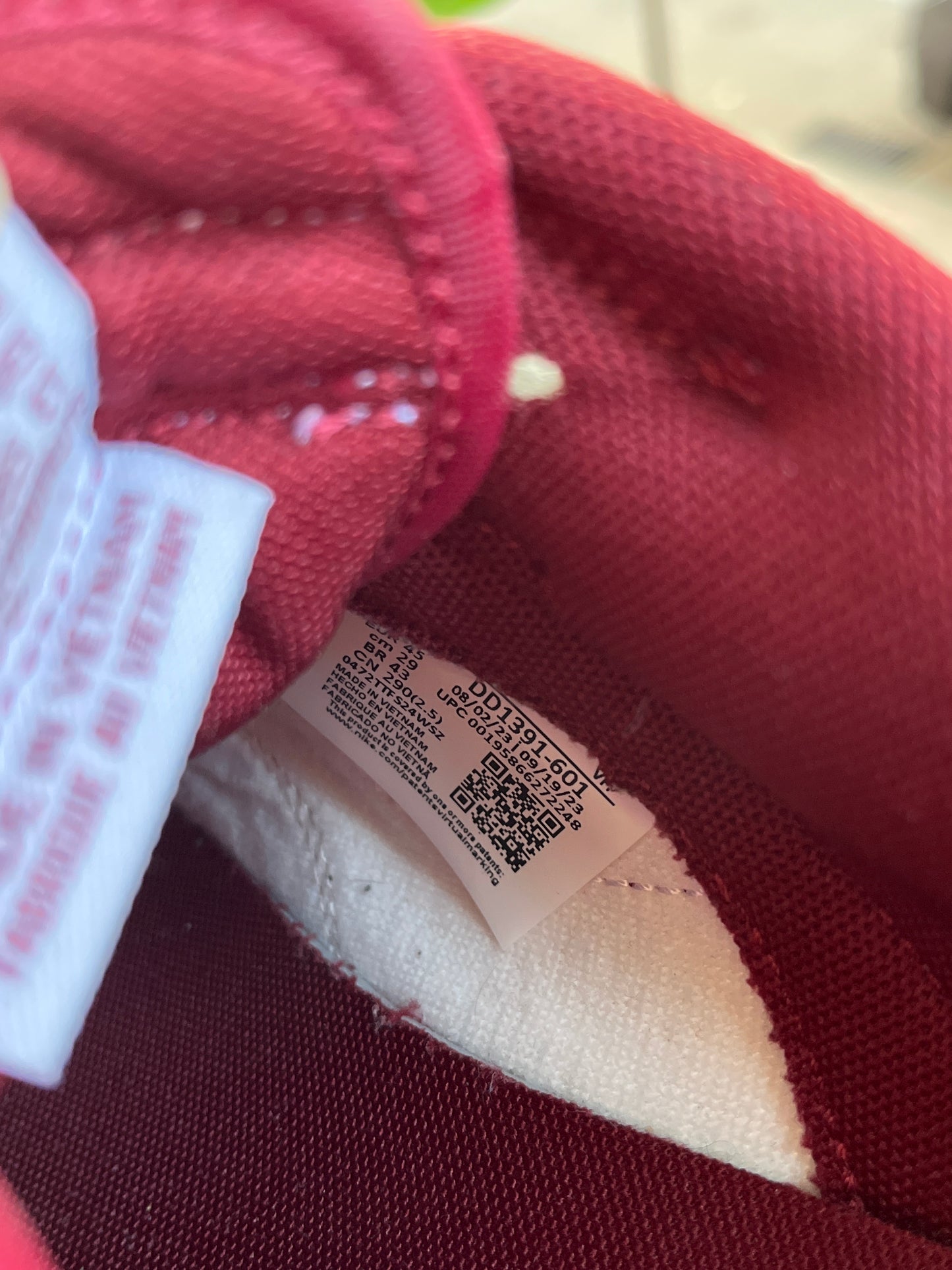 Nike Men's Dunk Low Retro Sneaker