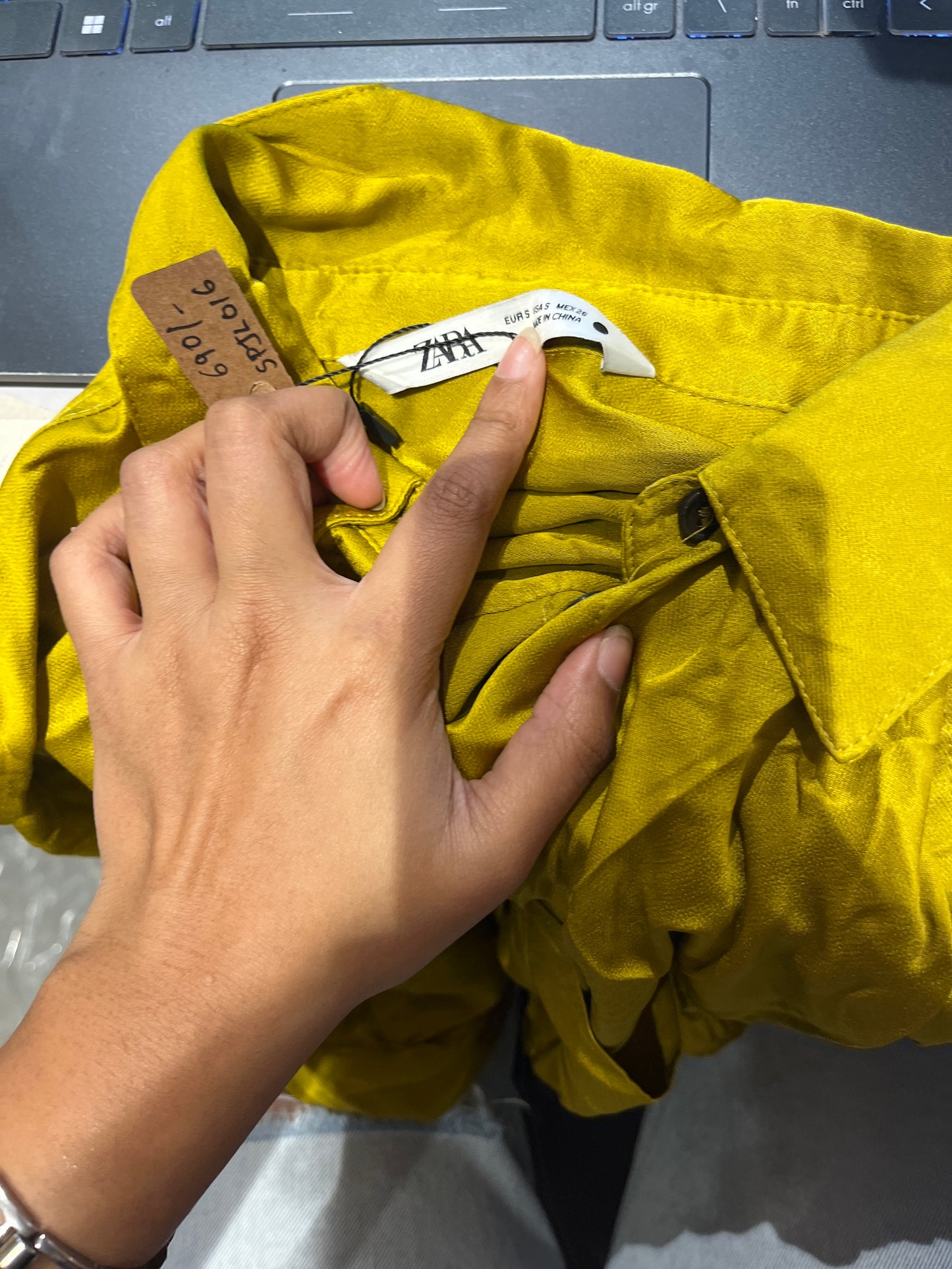 Mustard yellow shirt zara