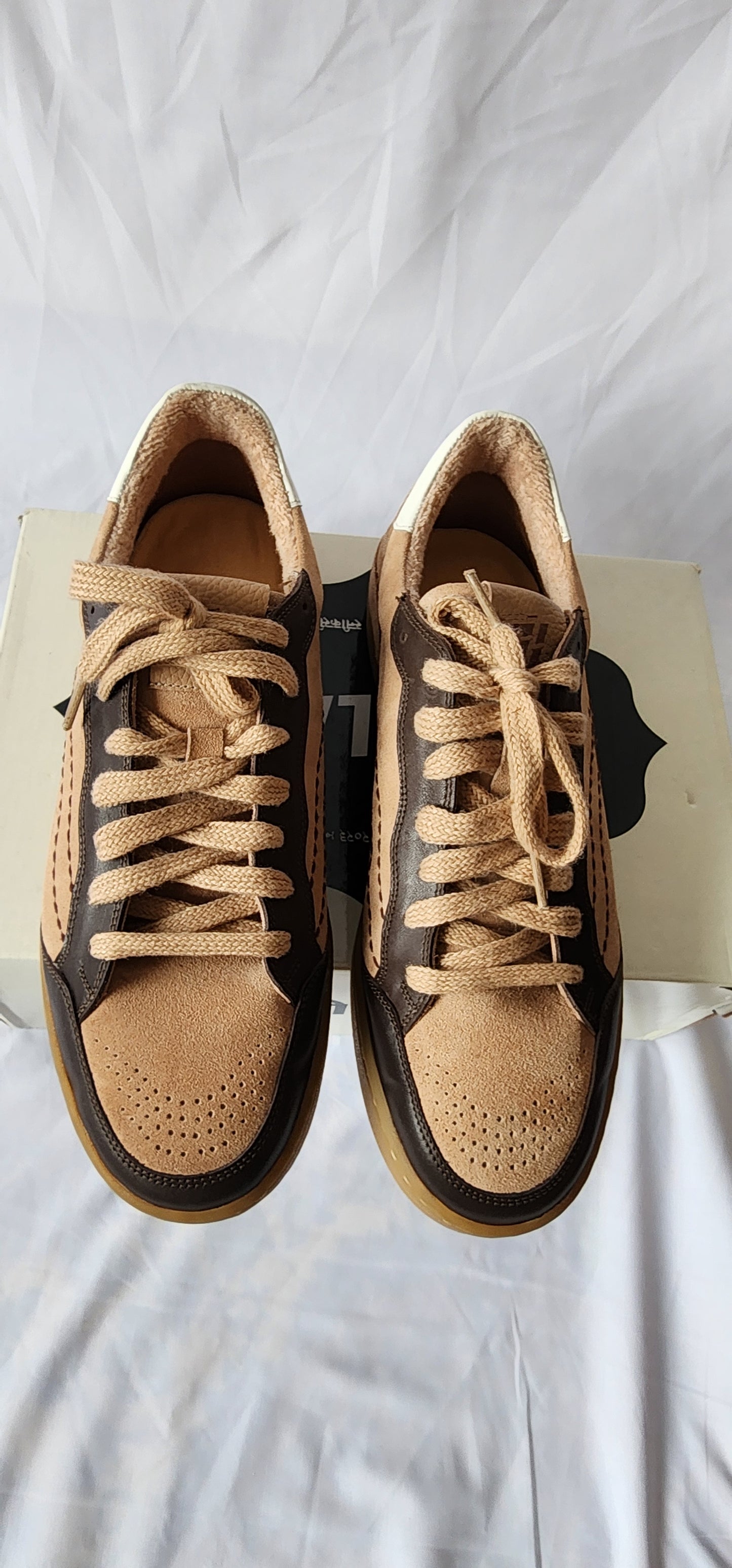 Gully Labs Brown