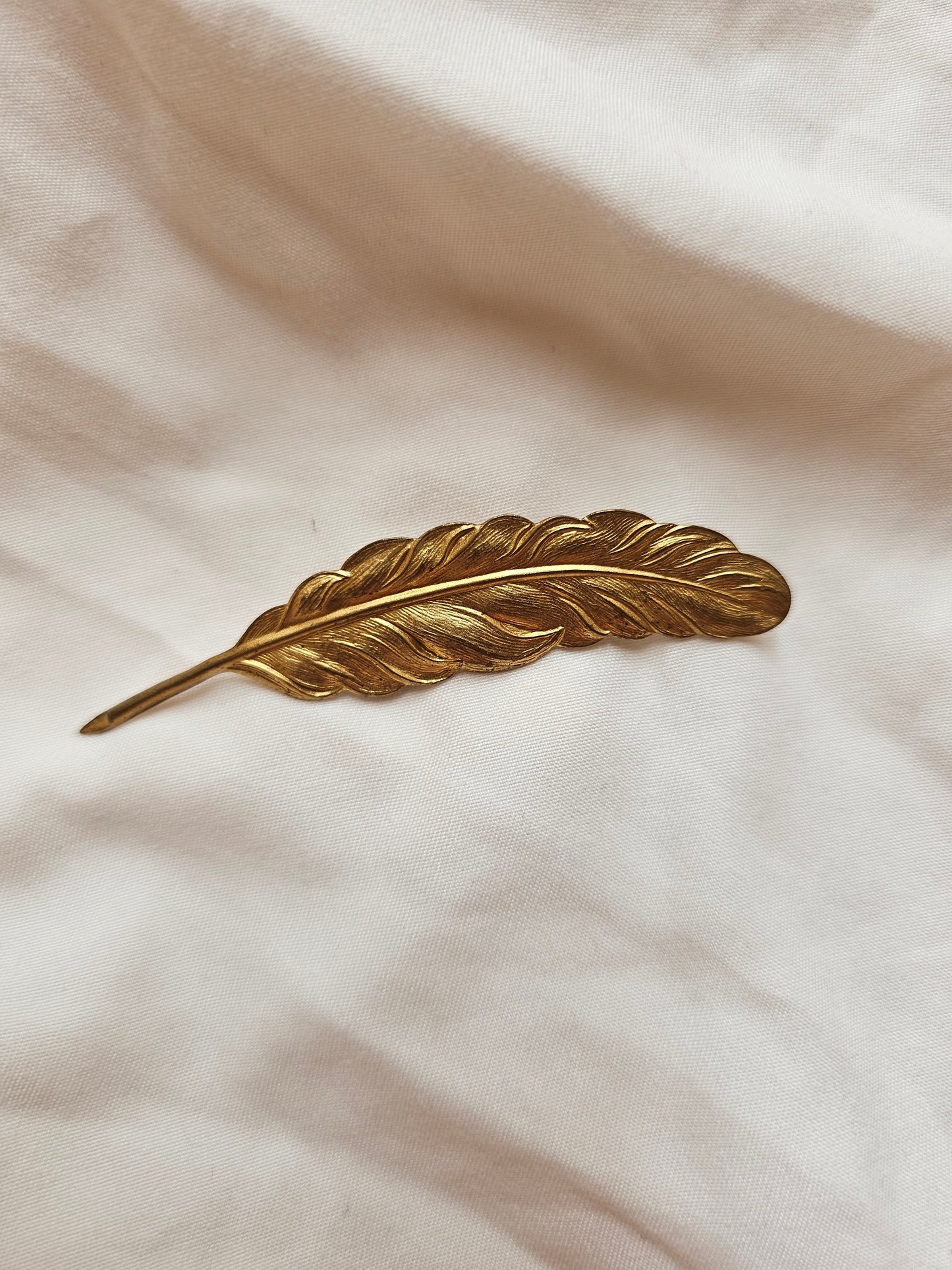 Vintage Gold Feather Brooch Pin