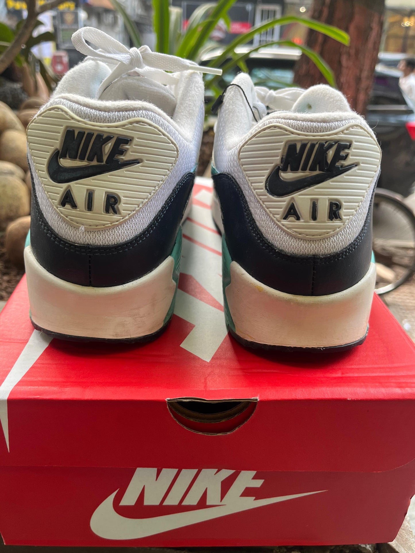 Nike Air Max 90 "Aurora" Sneakers