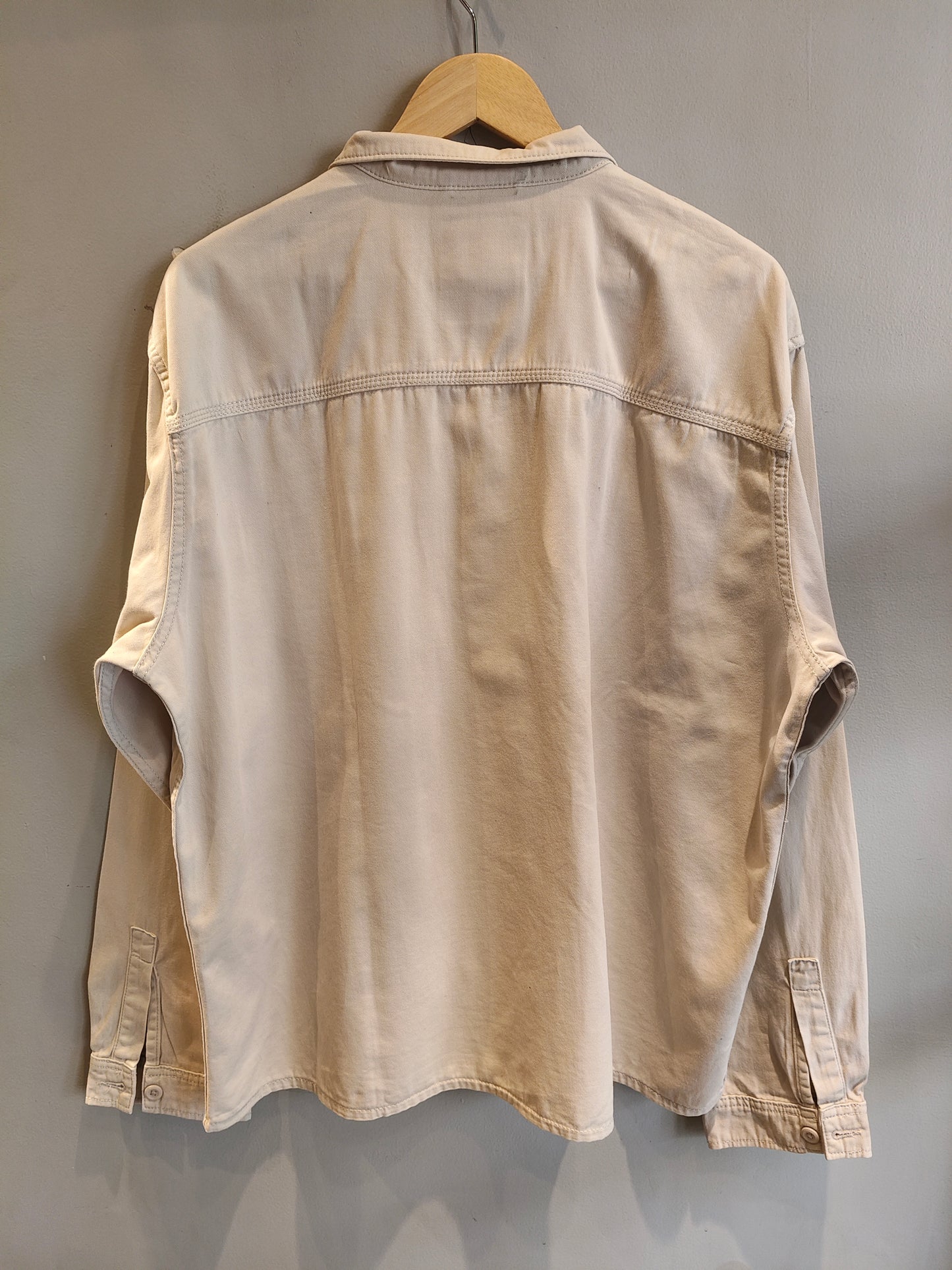 Produkt Beige Shirt