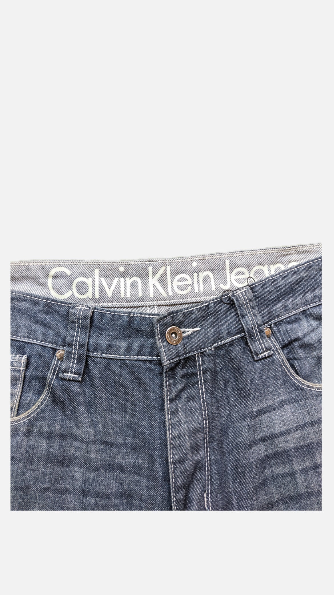 Buy Calvin Klein Jeans Solid Satin Casual Shirt - NNNOW.com