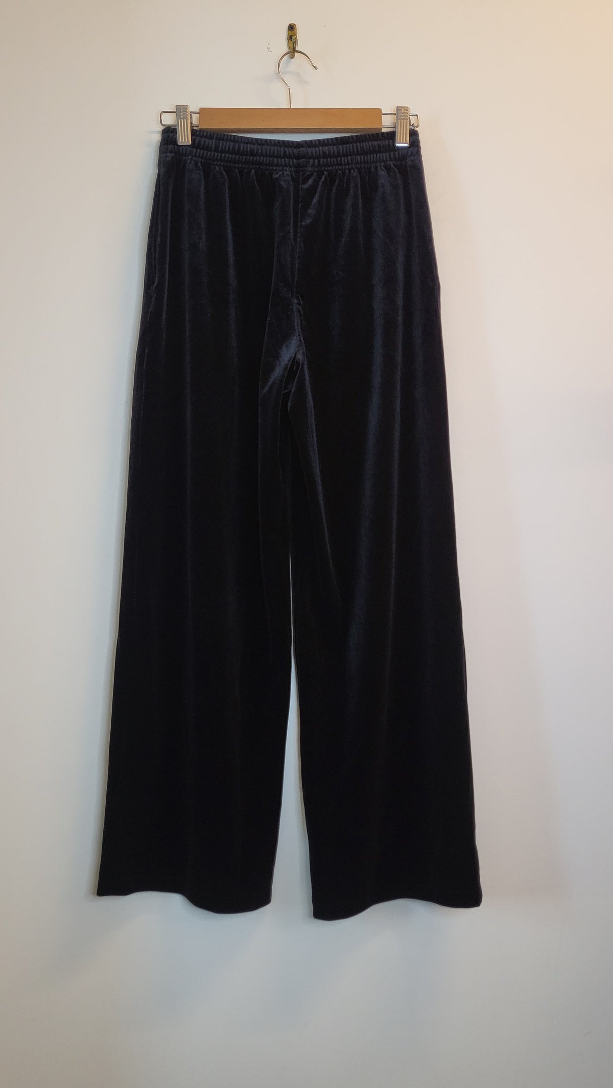 UNIQLO Soft Velour Easy Pants