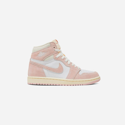 NIKE WMNS AIR JORDAN 1 RETRO HI OG 'ATMOSPHERE / WHITE-MUSLIN-SAIL' Jordan