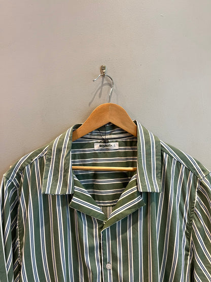 Green shirt