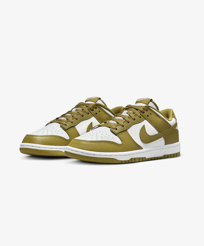 Nike
Dunk Low "Pacific Moss" sneakers