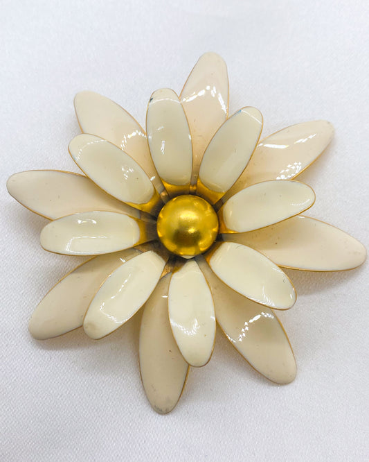 Enamelled Daisy Brooch