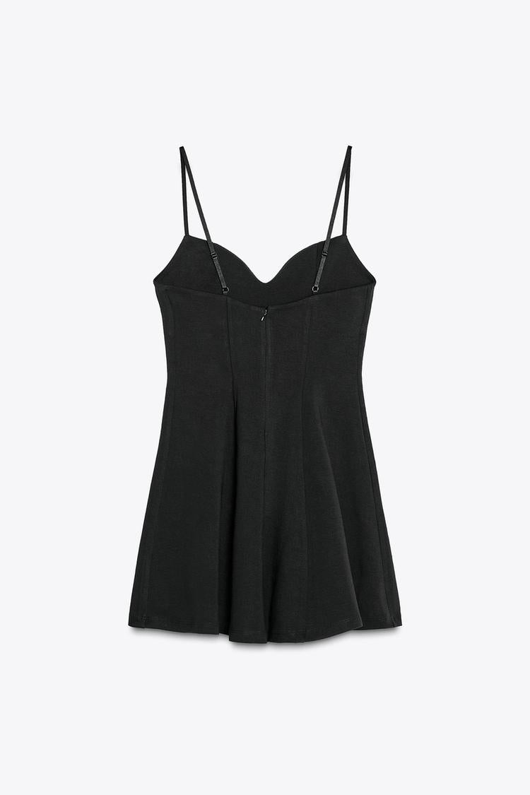 DRESS WITH SWEETHEART NECKLINE