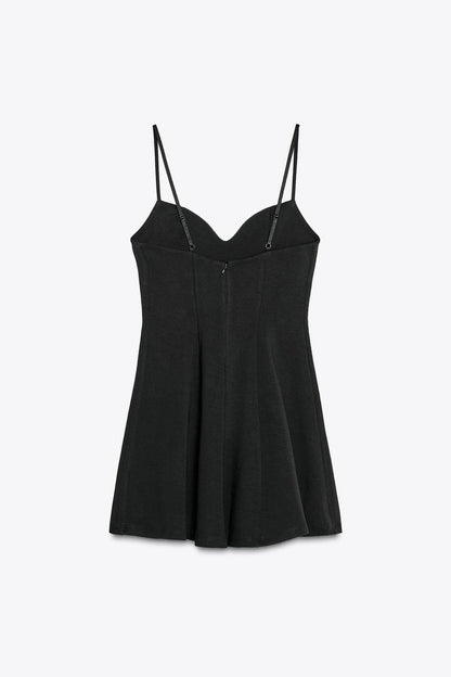 DRESS WITH SWEETHEART NECKLINE
