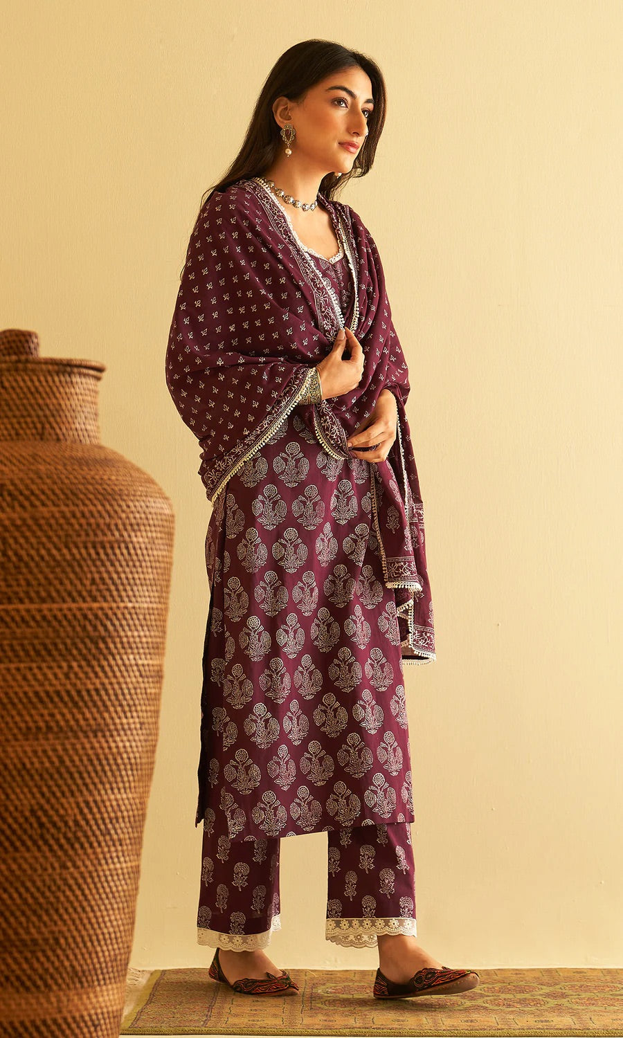 Ridhiiee Suuri 3 Piece Suit