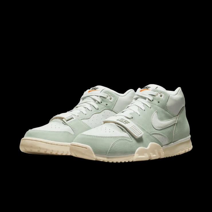 Nike Air trainer Enamel Green