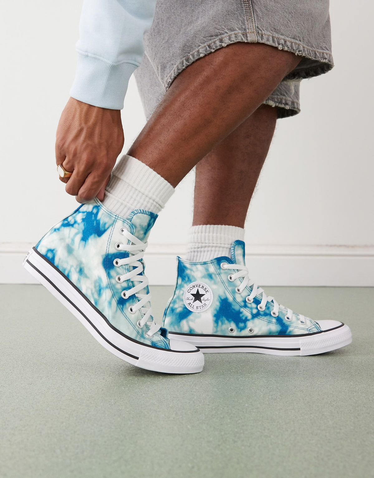 Converse Chuck Taylor All Star Hi Sneakers