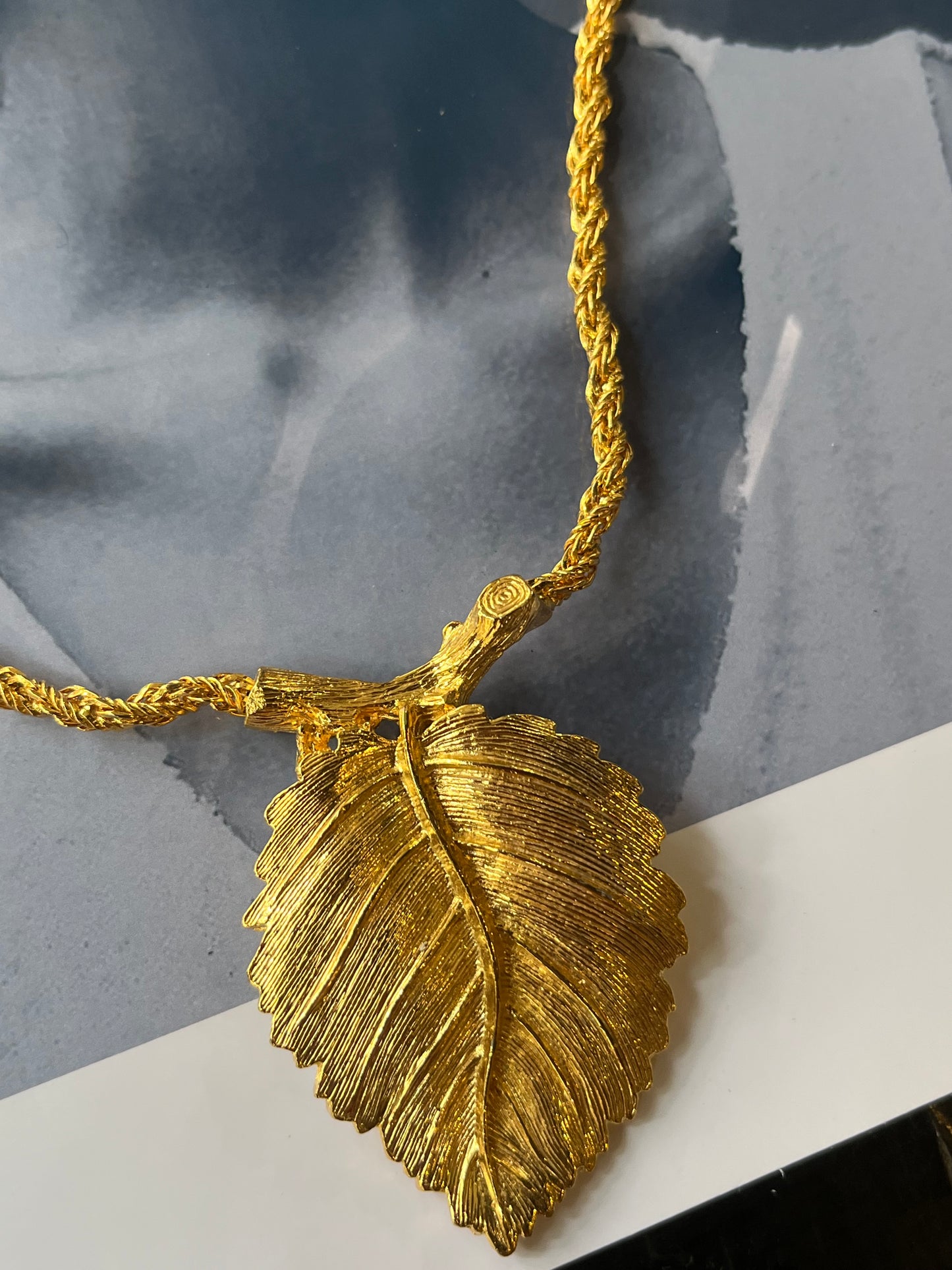 Vintage Leaf Pendant Necklace