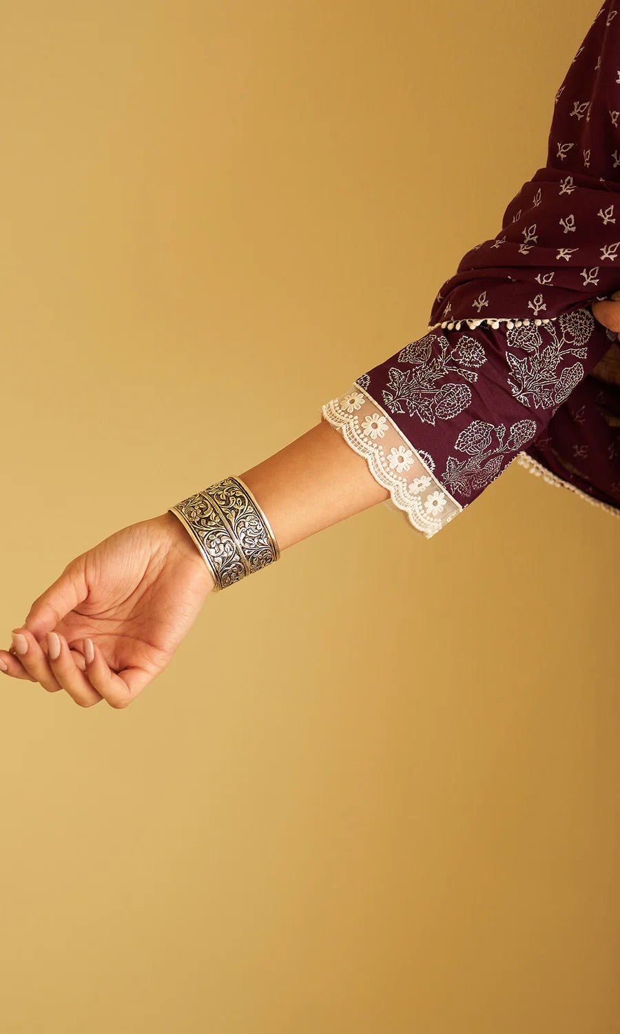 Ridhiiee Suuri 3 Piece Suit