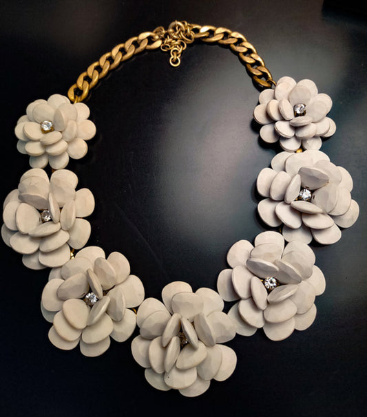 1990s J CREW Chalk White Rose Statement Necklace