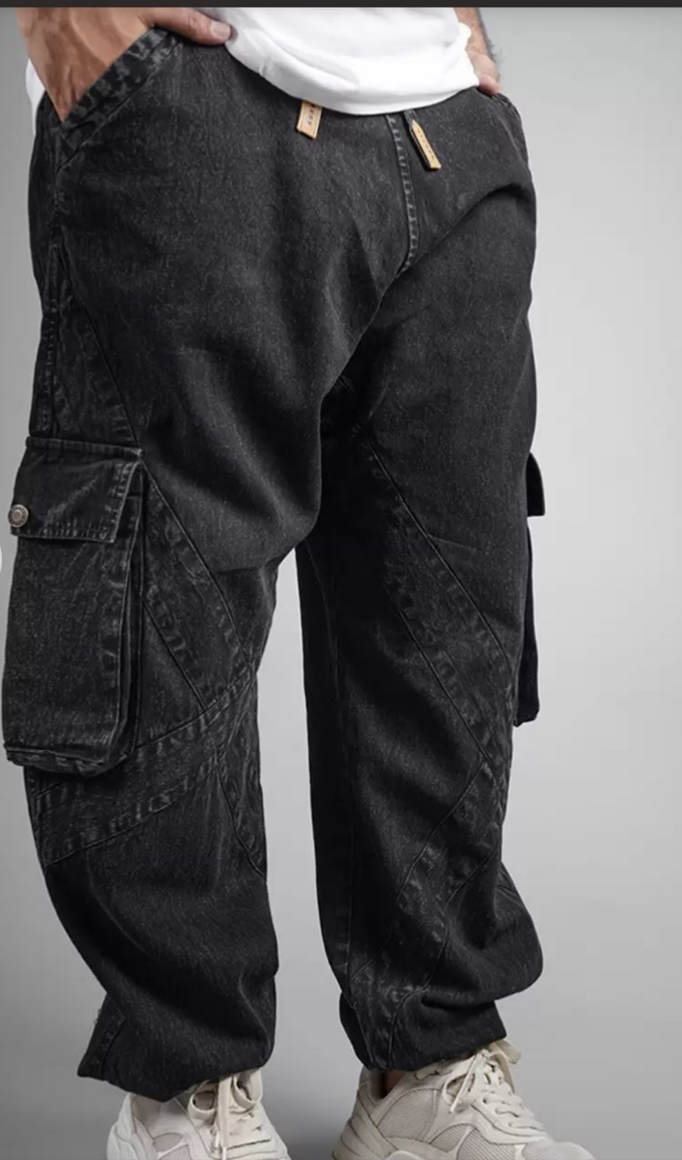 Bombay Trooper Black Cargo