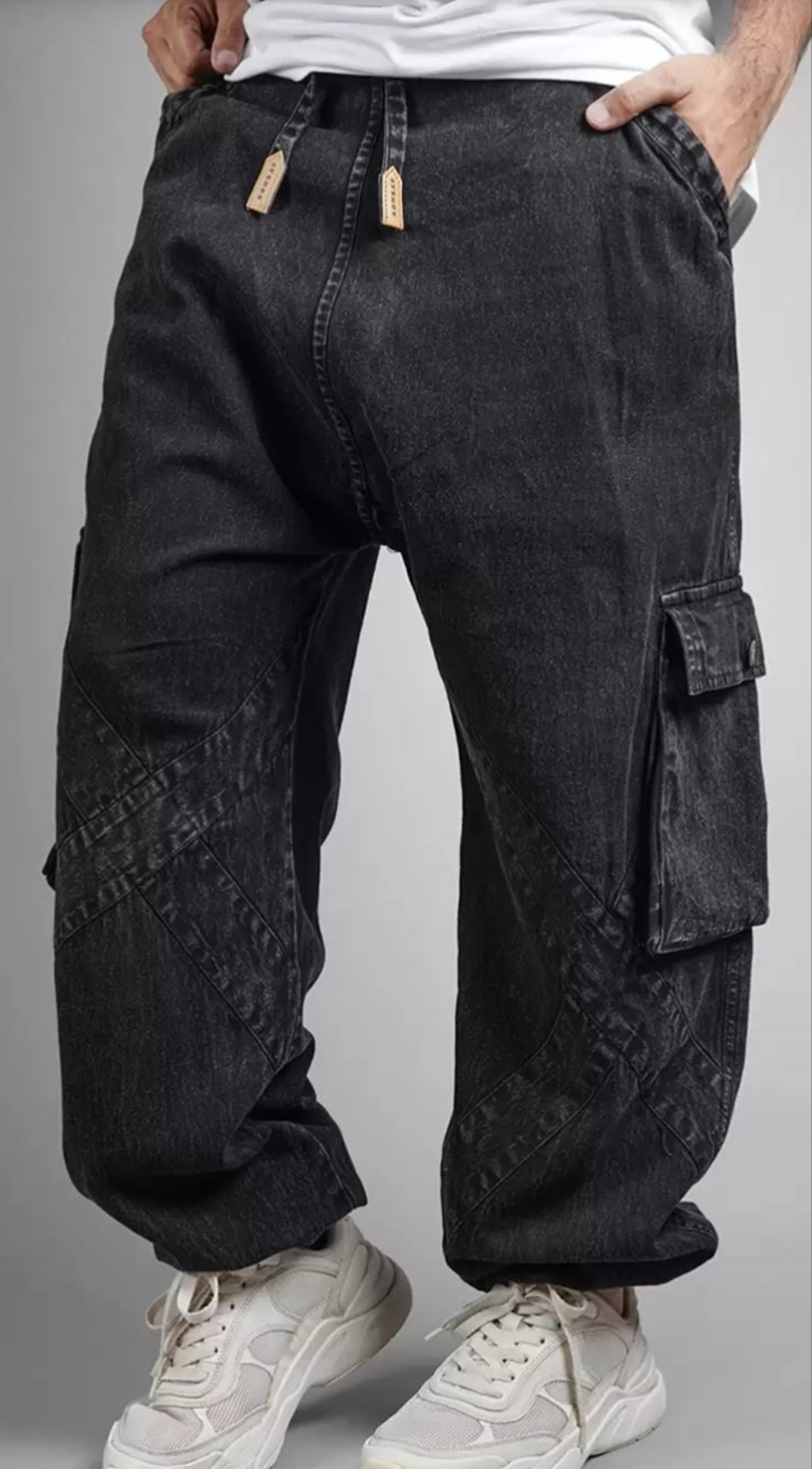 Bombay Trooper Black Cargo