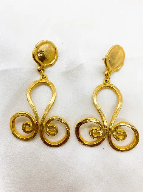 1980s Vintage Swirl Drop Earrings