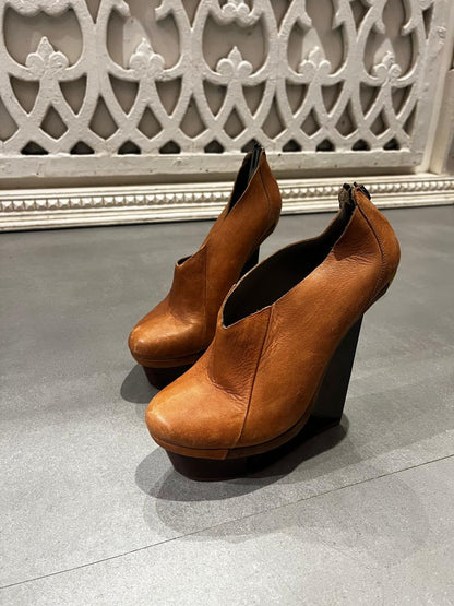 Finsk Brown Heels