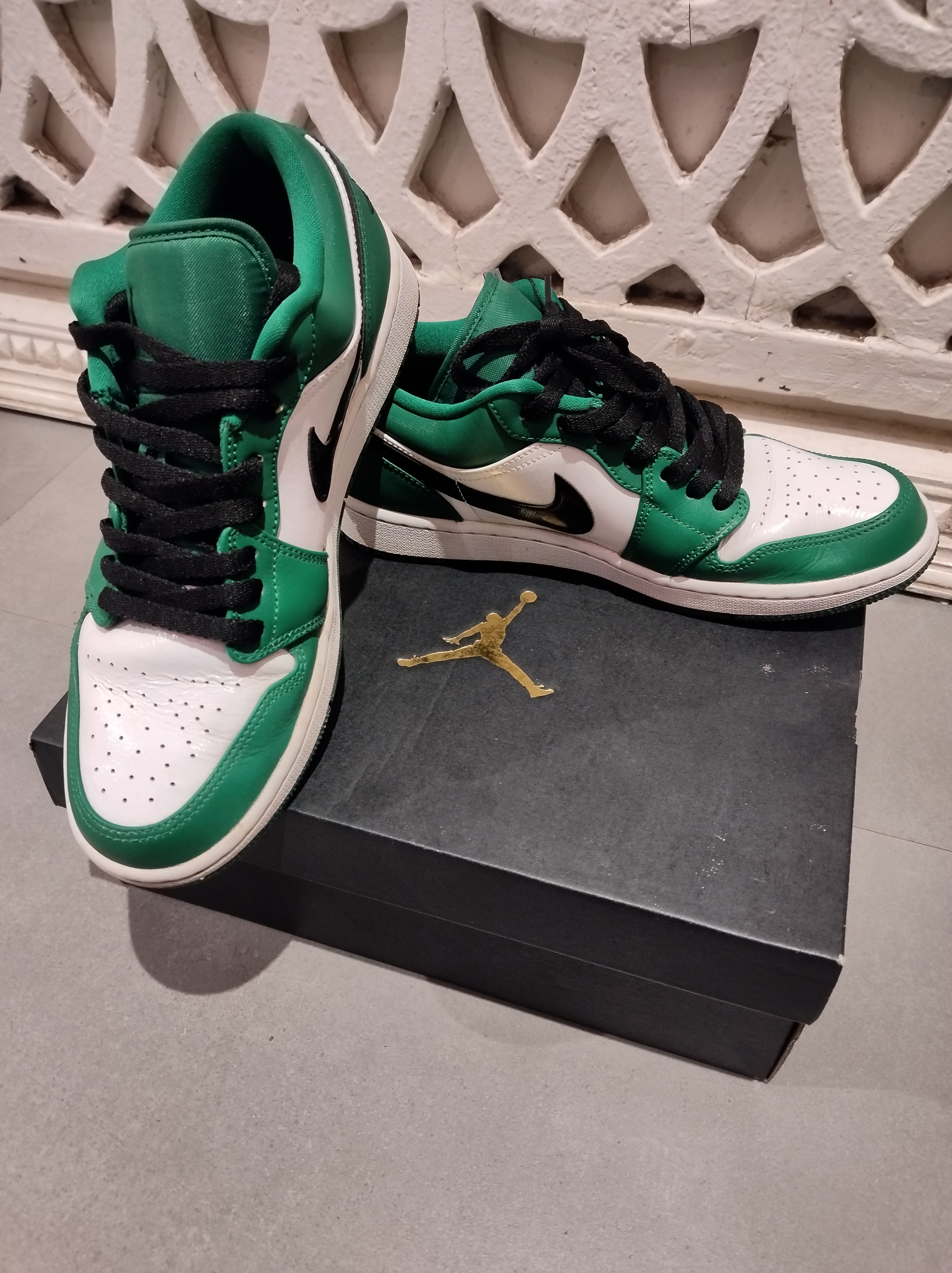 Jordan 1 low pine green best sale