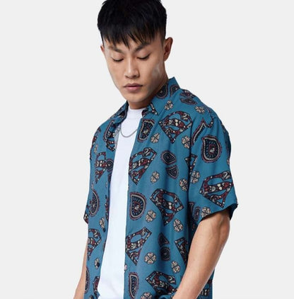 Men Blue Relaxed Boxy Printed casual shirt