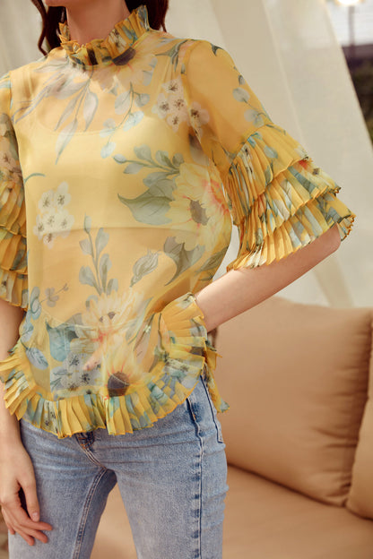 Pinwheel Sunflower Pleated Top