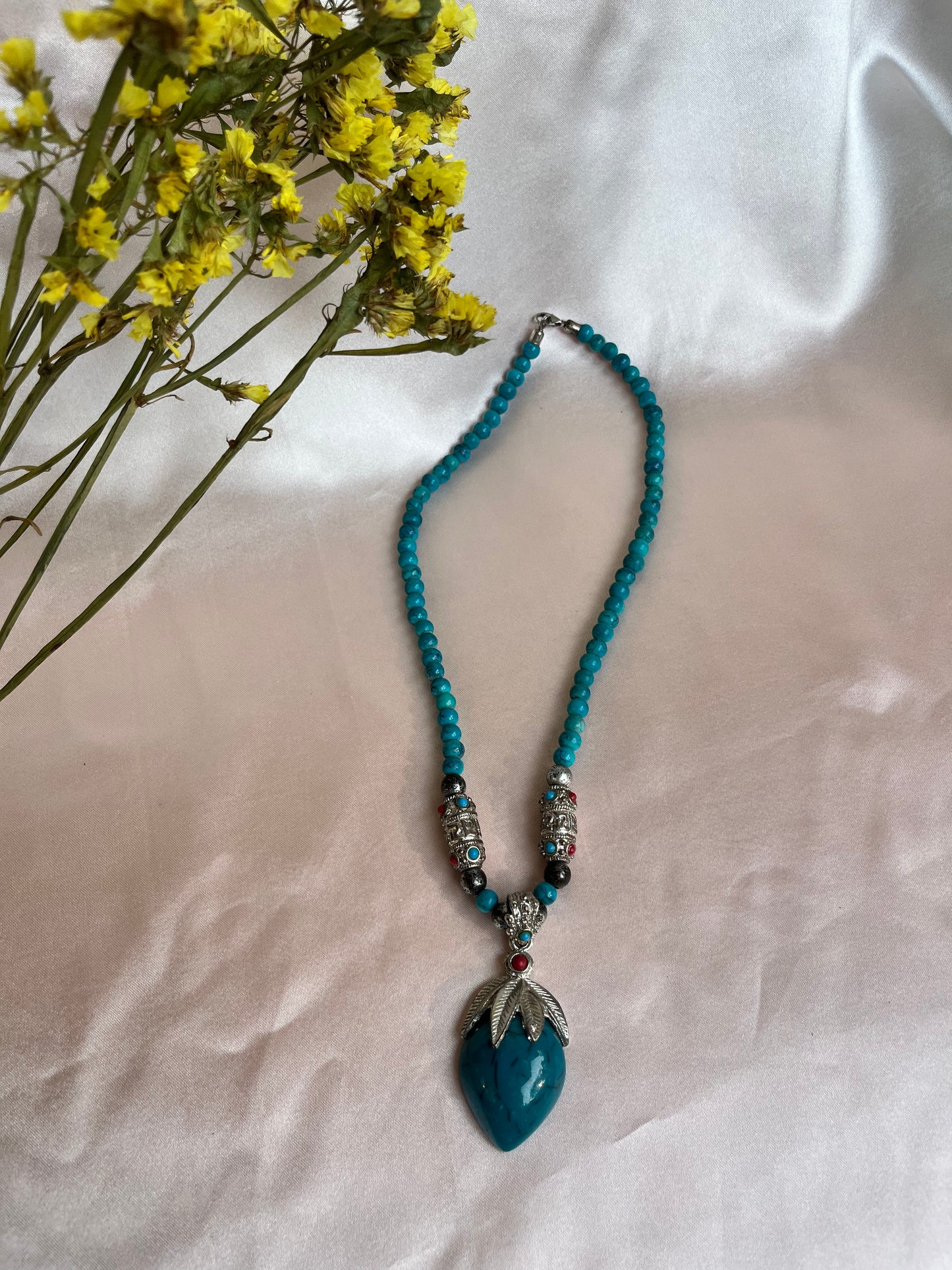 Gyu Tibetan Turquoise Neckpiece