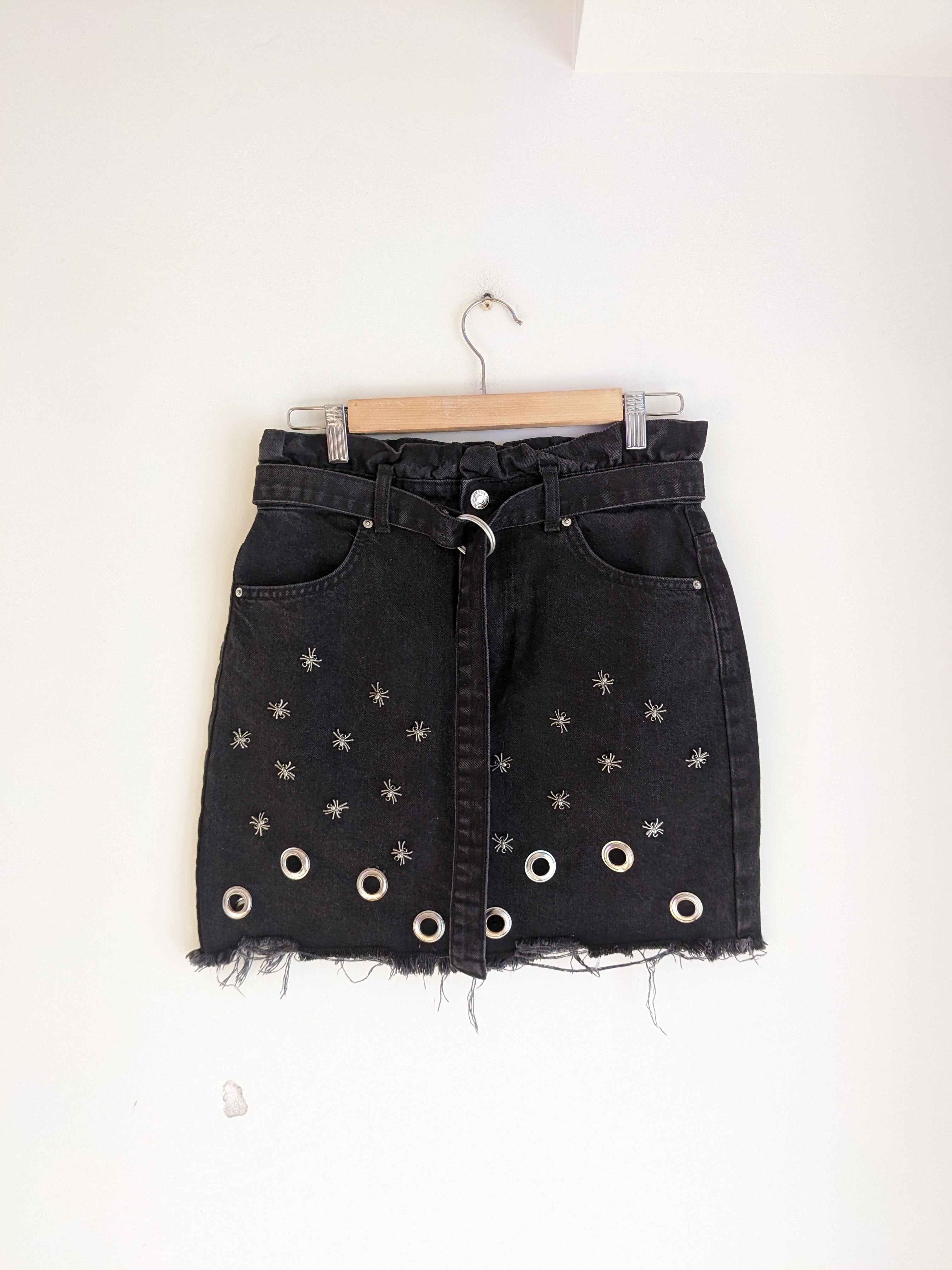 Buy MIXT by Nykaa Fashion Black High Waist Mini Denim Skirt Online