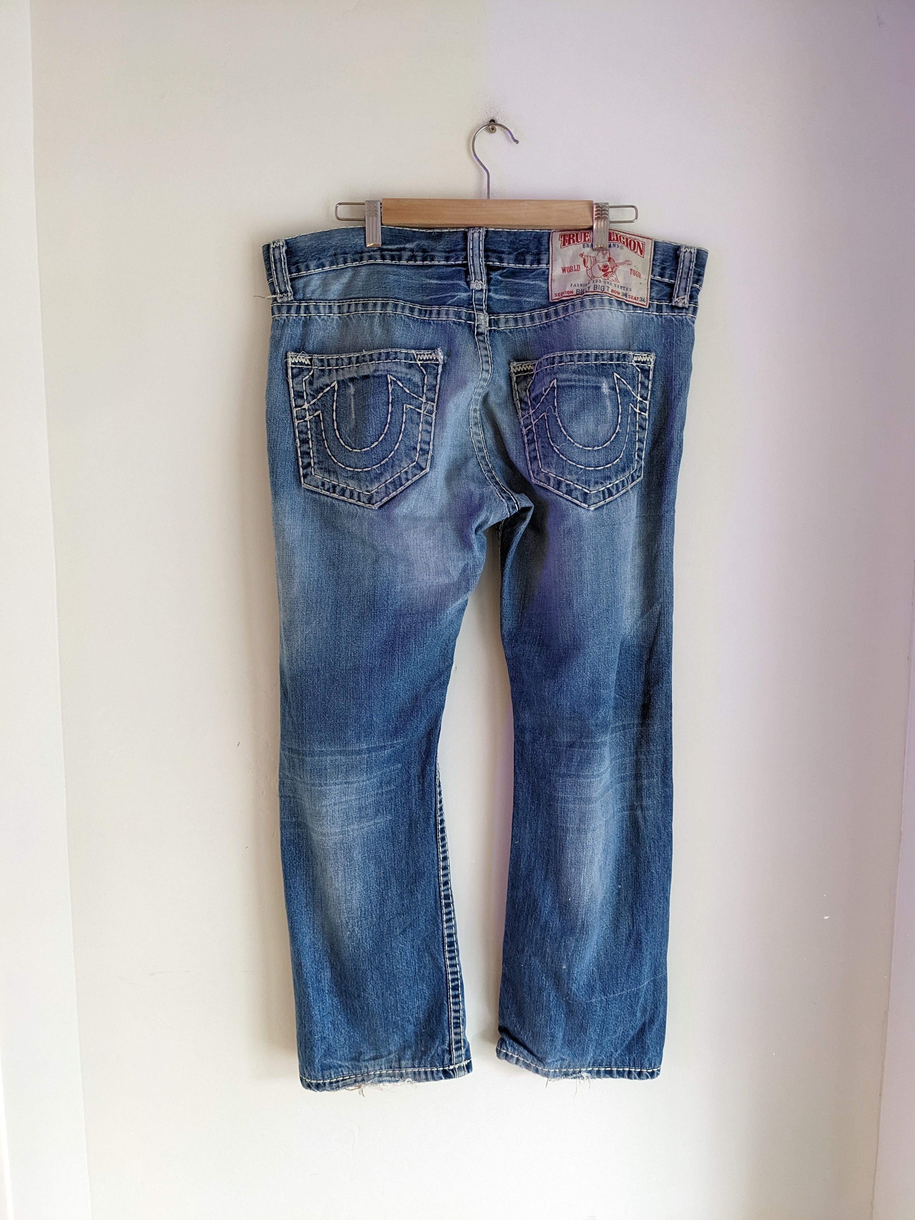 True Religion Billy popular Lion God Jeans