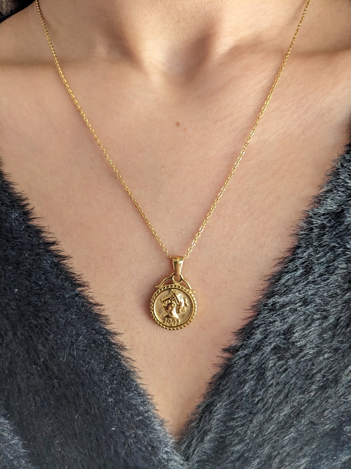 Coin Pendant With Chain
