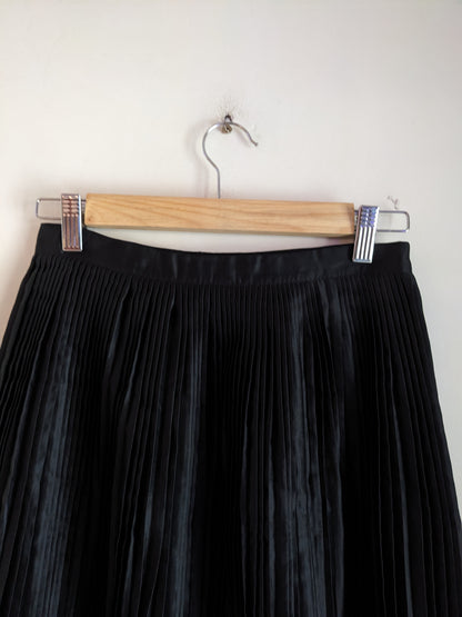 Madison Black Pleated Skirt