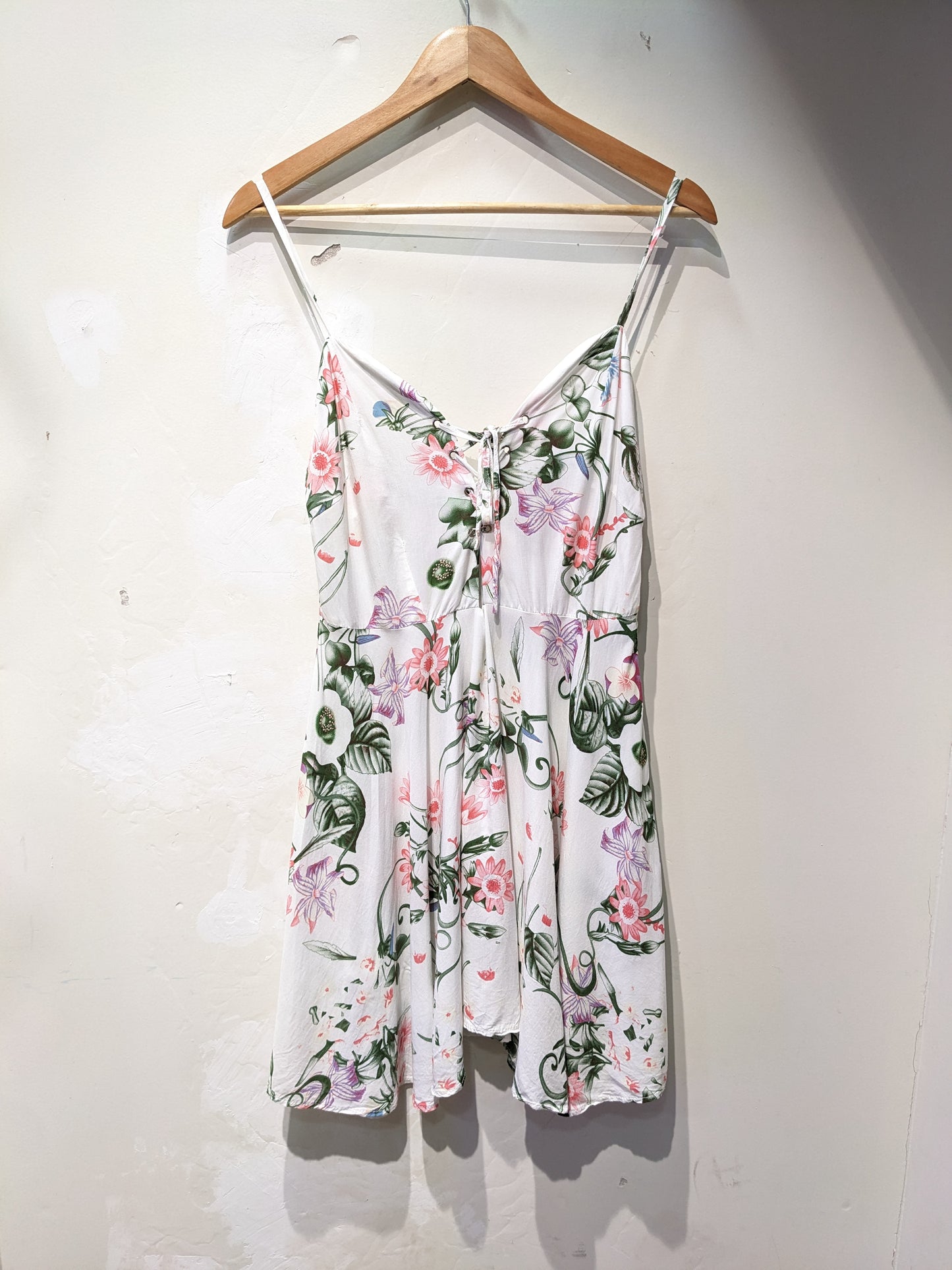 Boohoo White Floral Dress