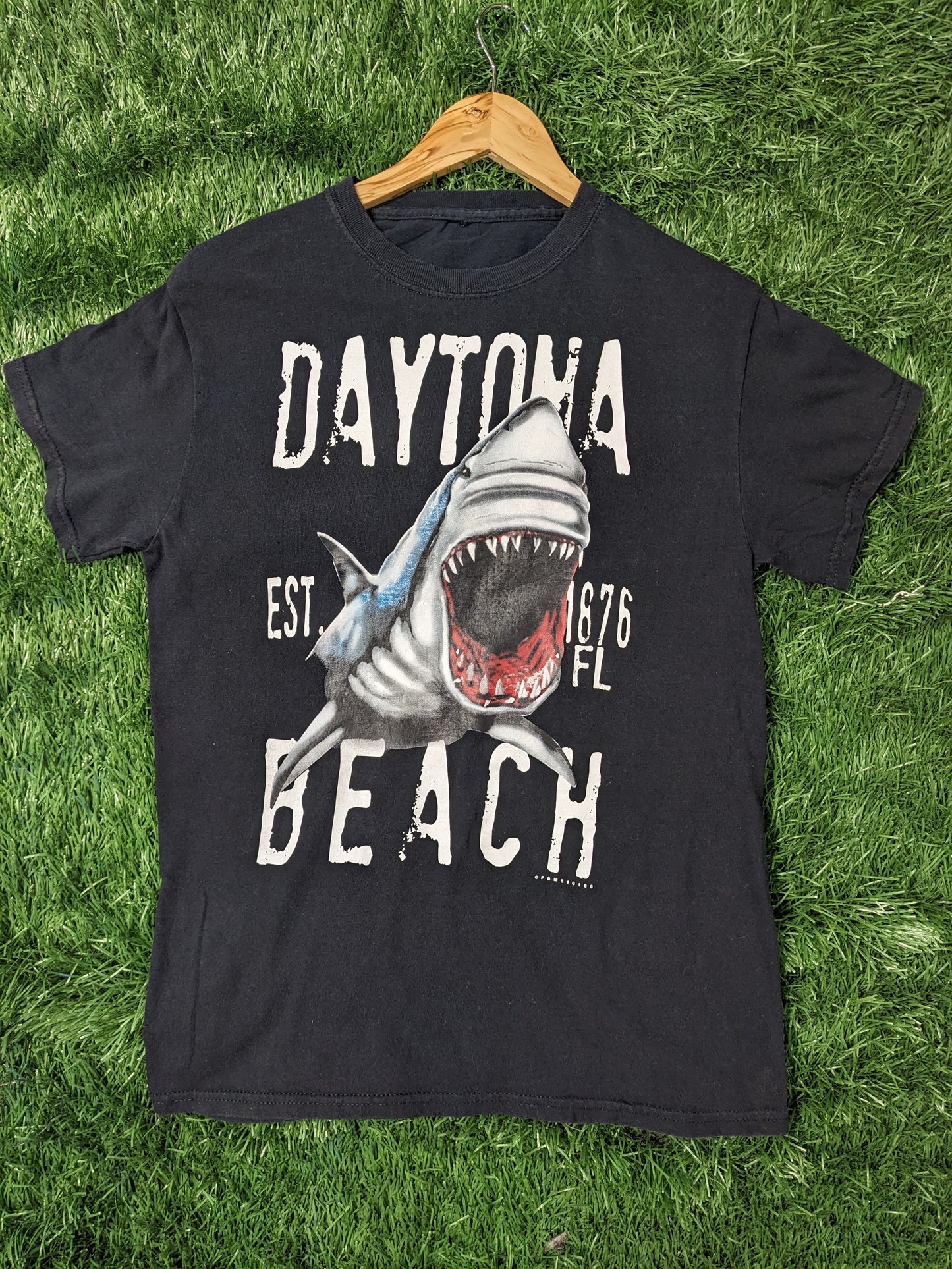 Daytona 1876 FL Beach Shark Vintage Tees