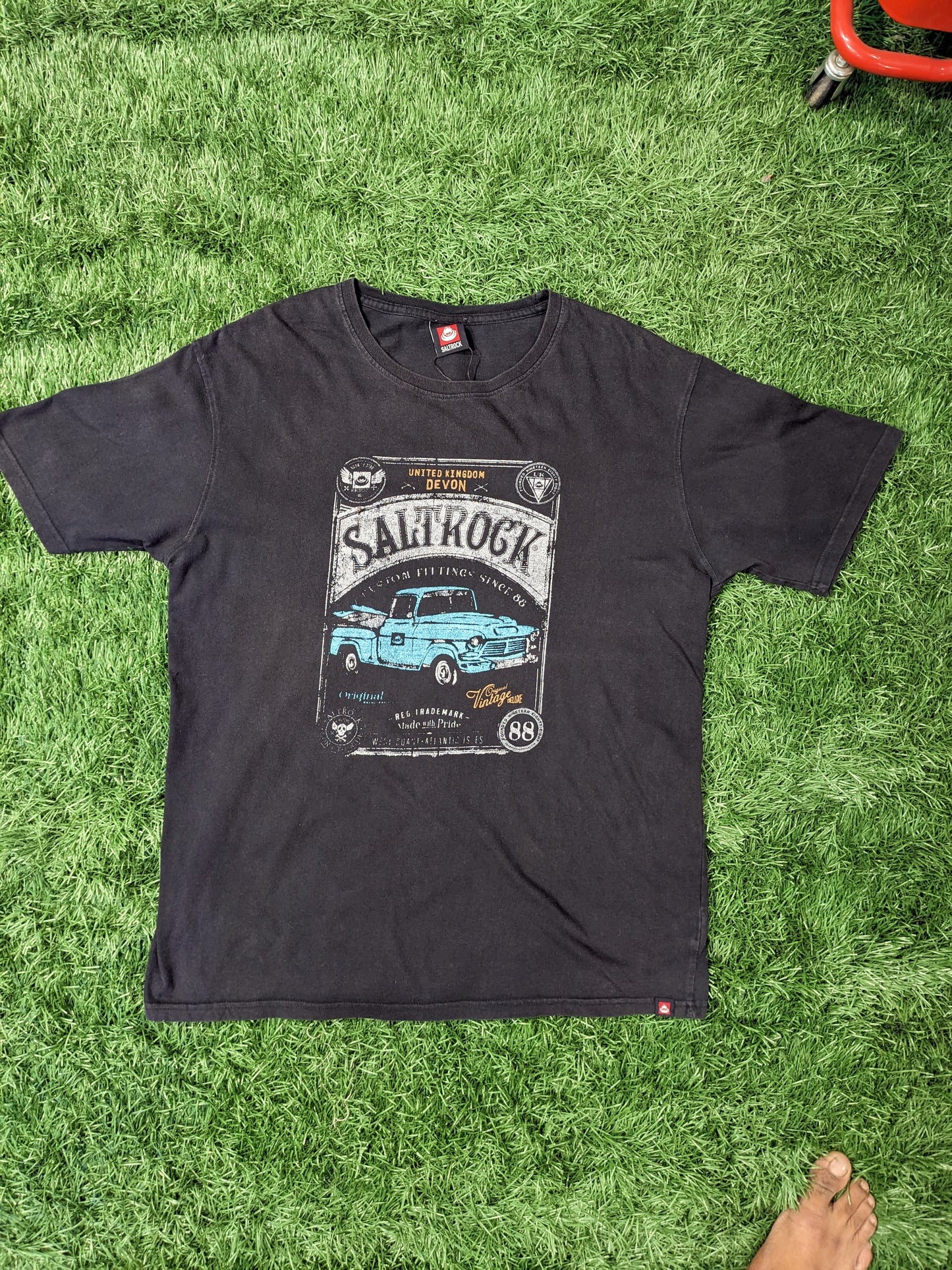 Saltrock custom Fittincs Since 88 Vintage Tee