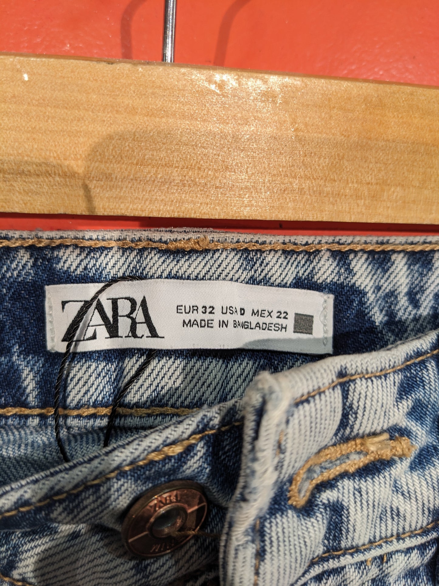 Zara womens Blue Jeans