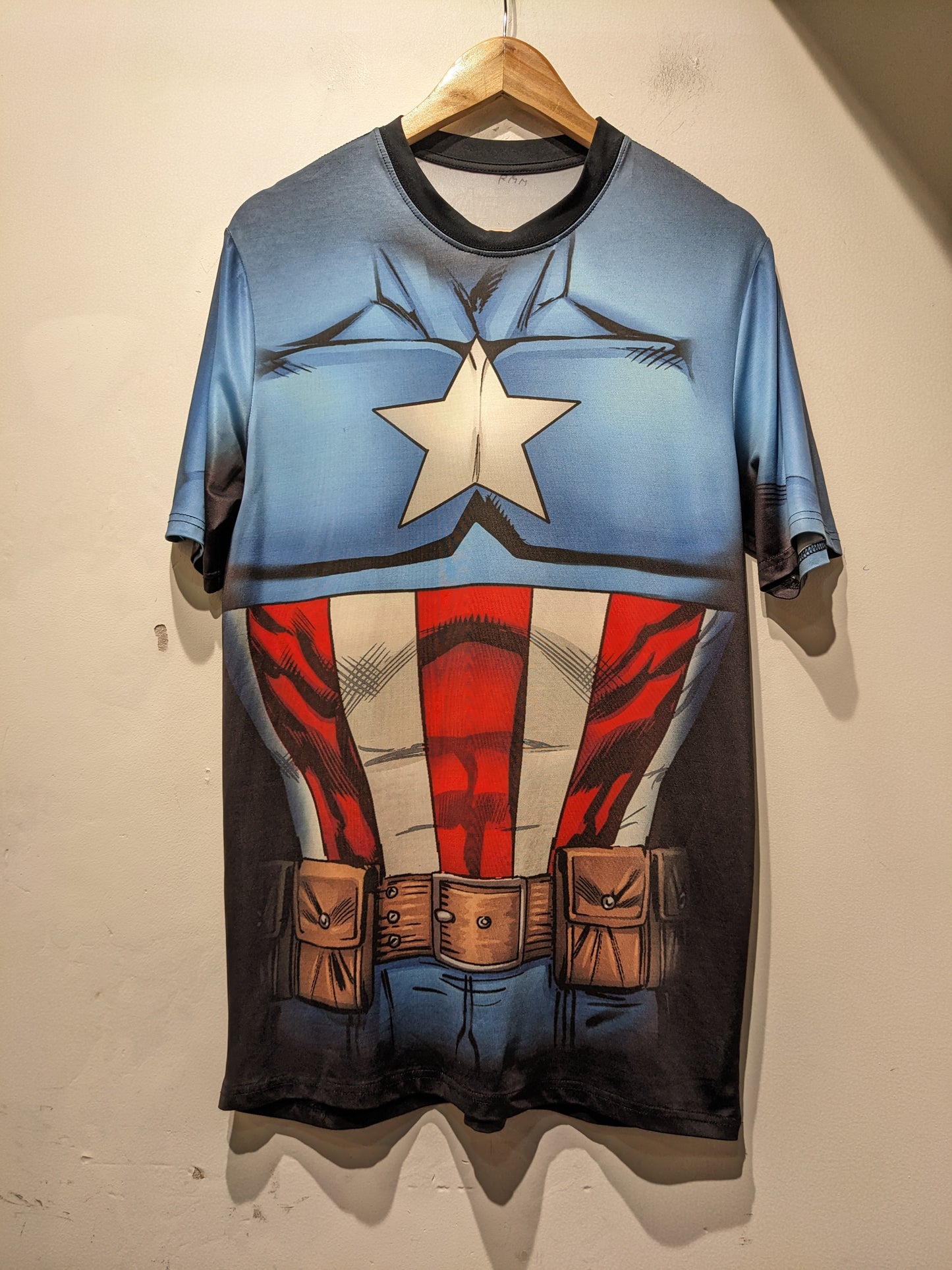 Marvel Captain America Men's Cappin Stance TEE