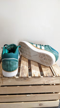 Load image into Gallery viewer, ADIDAS ORIGINALS Tyshawn Sneakers For Men Green

