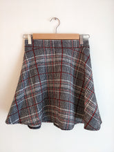 Load image into Gallery viewer, Muzok Plaid Skirt
