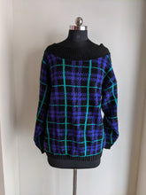Load image into Gallery viewer, Croquit Checkered Sweater
