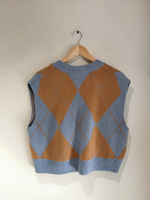 Load image into Gallery viewer, Argyle Sweater Vest
