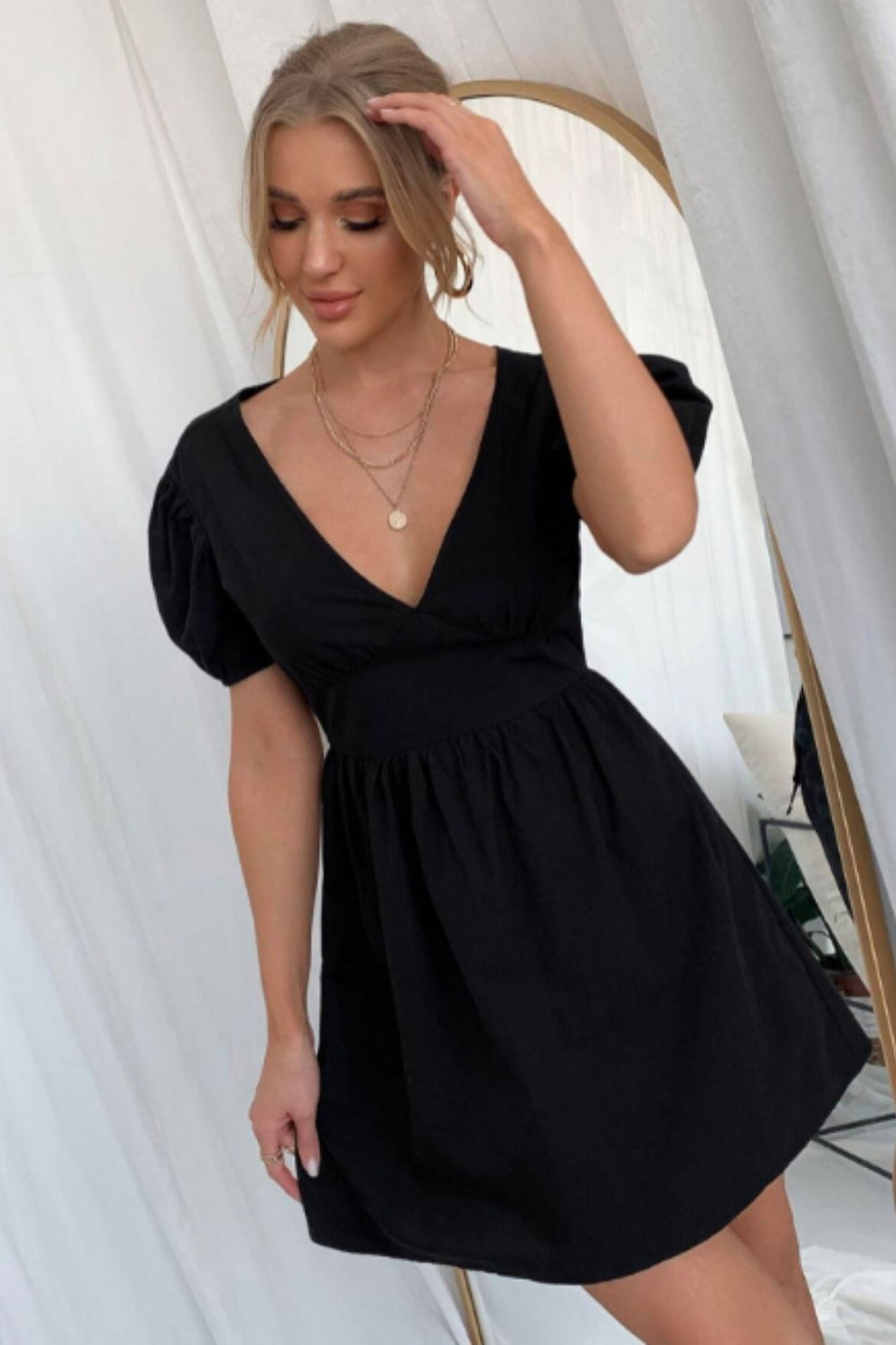 Styched Plunge Neck Puff Sleeve Backless Mini Dress