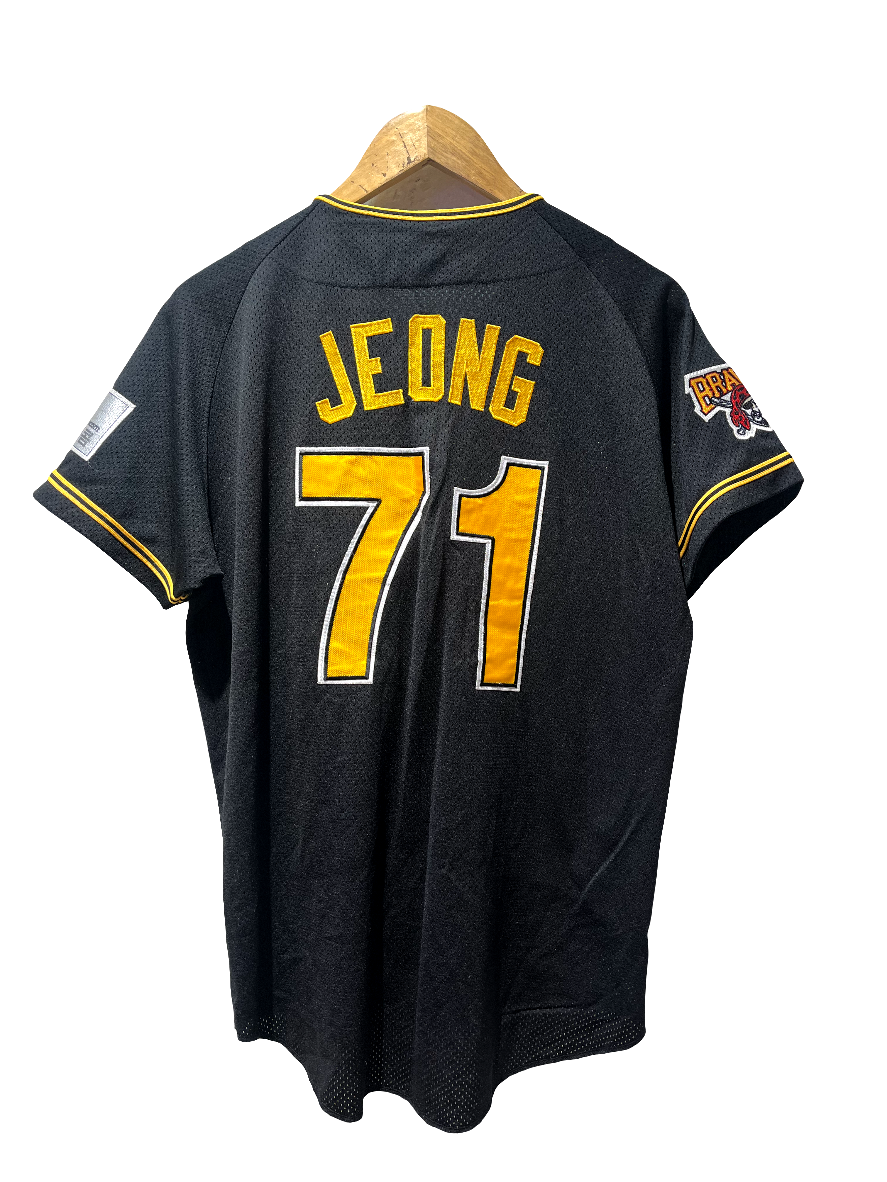 Hwang Ak Braves Jeong 71 Black Jersey