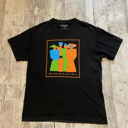 PLEASURES BLACK TEE