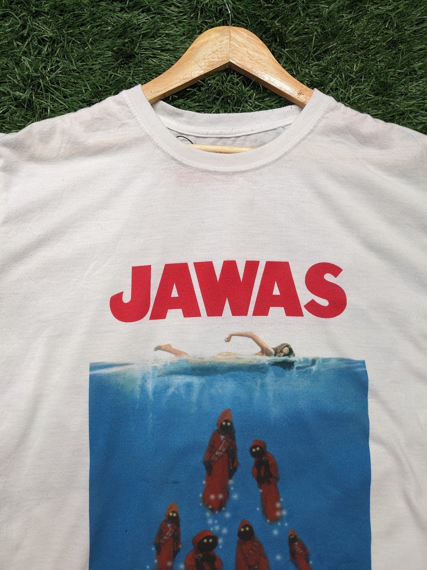 Jawas Starwars Jaws Parody Vintage Tee