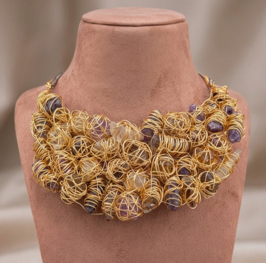 Gold broad necklace with stone