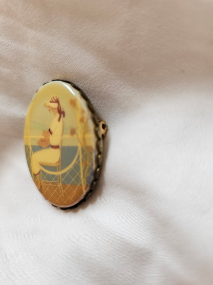Vintage Oval Art Deco Illustration Brooch