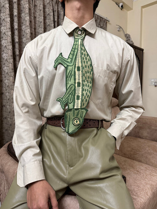 Embroidery Gecko Tie