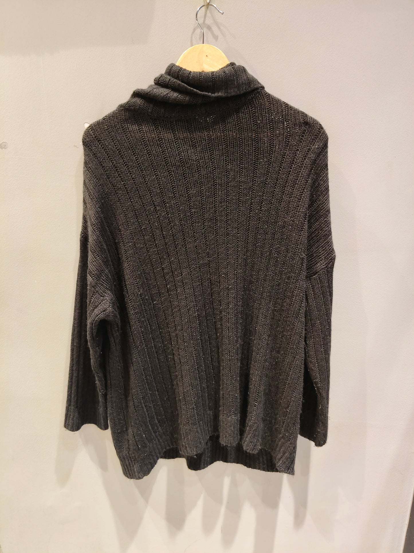 H&M Black Sweater